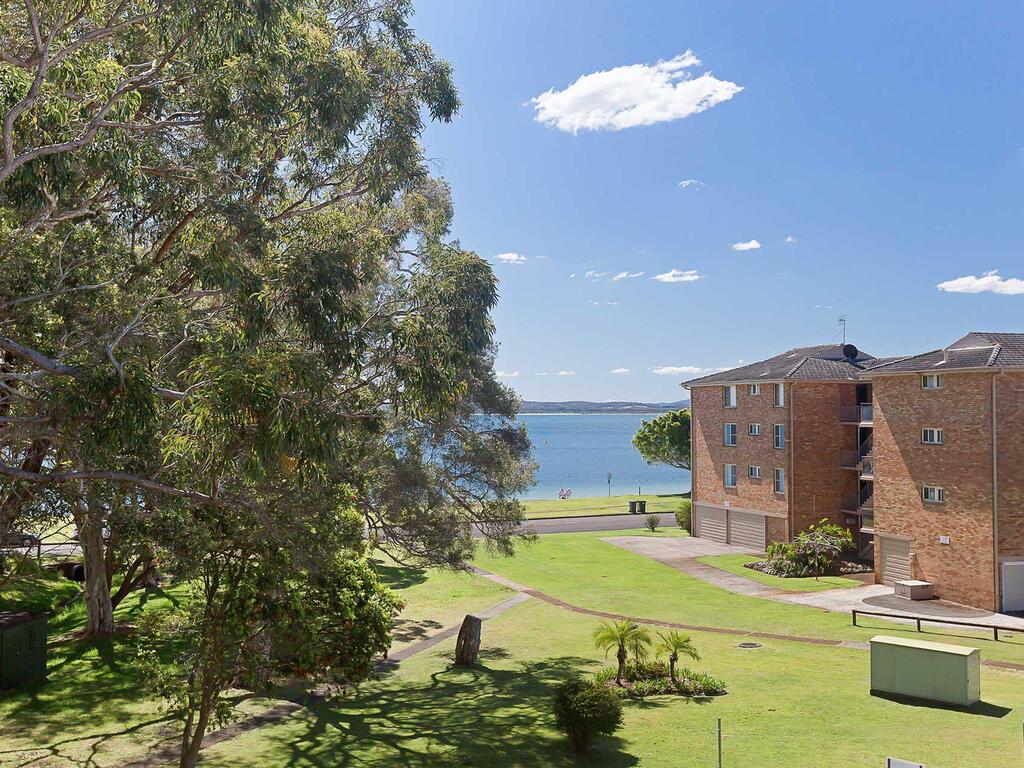 Nelson Bay NSW Accommodation Resorts