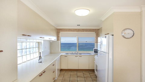 143 Mitchell Pde - Magnificent Outlook - Accommodation Resorts 3