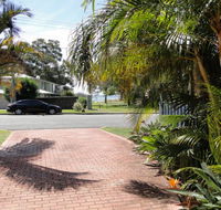 2 'Copacabana' 61 Sandy Point Road - cute unit with water views from the balcony - Accommodation Resorts