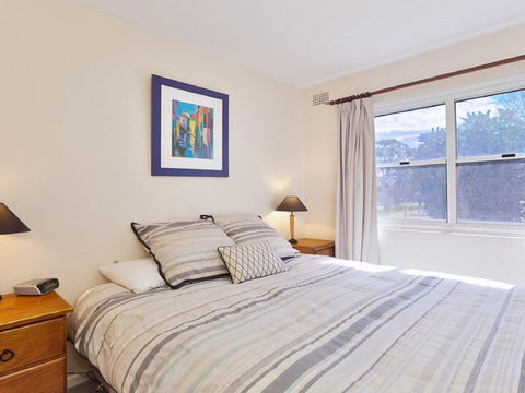 2 'Sunnie Belle' 3 Victoria Parade- Water Views Over Nelson Bay Foreshore - Accommodation Resorts 1