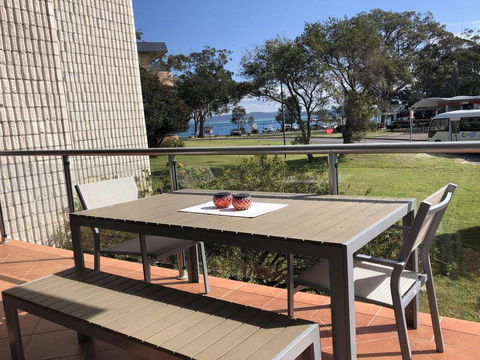 2 'Villa Ellisa', 8-10 Columbia Cl - Beautiful Water Views & Directly Across To Little Beach - Accommodation Resorts 0
