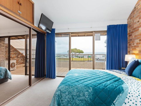 2 'Yachtsman Rest', 37 Victoria Parade - Foxtel, Aircon, Waterviews - Accommodation Resorts 2