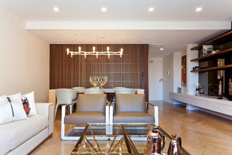 2 Bed Sydney Executive Apt Close To City - Accommodation Resorts 0