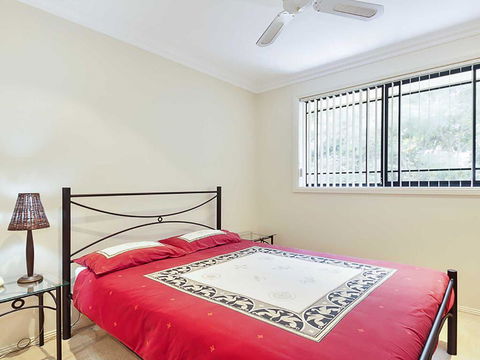 2/11a Christmas Bush Avenue - Fantastic Townhouse Close To Dutchies Beach - Accommodation Resorts 1