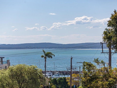 23 'The Commodore' 9-11 Donald Street - Delightful Unit With Gorgeous Water Views - Accommodation Resorts 0