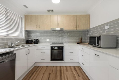 Beach Retreat - Belle Escapes Jervis Bay - Accommodation Resorts 2