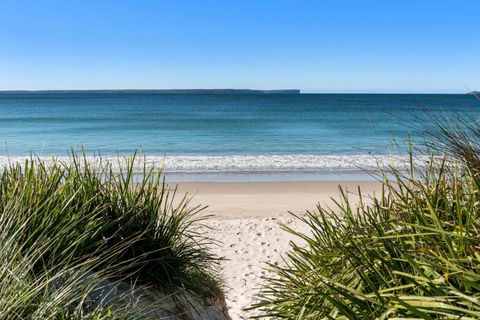 Beach Retreat - Belle Escapes Jervis Bay - Accommodation Resorts 1