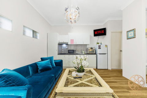 Carlingford Sweet Studio With WiFi& Parking - Accommodation Resorts 2