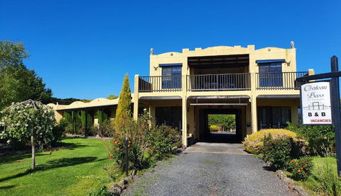 Chateau Bass - Accommodation Resorts 1