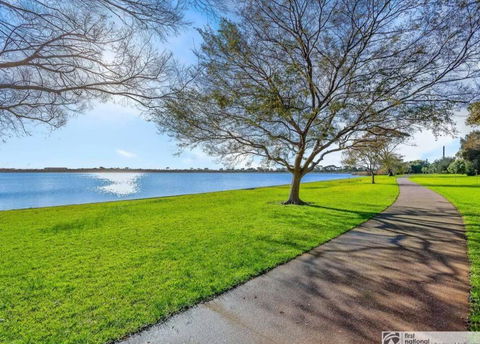 D132 Well Keep Secret Lake Home - Accommodation Resorts 0