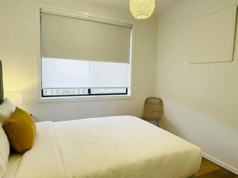 D132 Well Keep Secret Lake Home - Accommodation Resorts 3