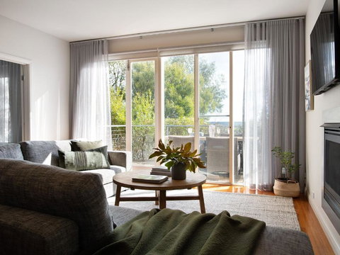 Dahlia - Accommodation Resorts 0