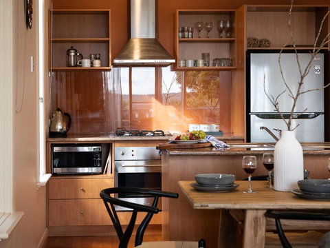 Dahlia - Accommodation Resorts 2