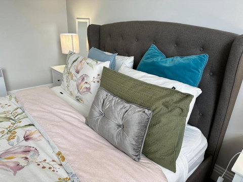 Daisy Cottage On Duke 1BR - Accommodation Resorts 0