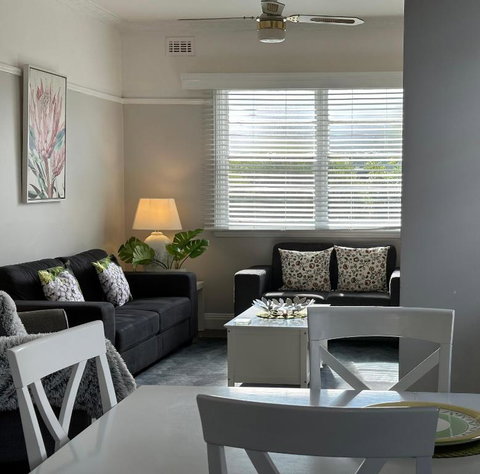 Daisy Cottage On Duke 1BR - Accommodation Resorts 4