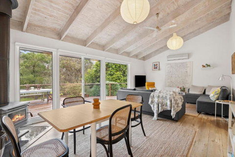 Darlana House - Accommodation Resorts 1