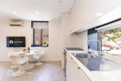 Darlinghurst Apt W A C Balcony Only A Walk To CBD - Accommodation Resorts 2