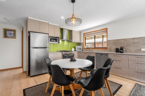 Daze Away - Accommodation Resorts 3