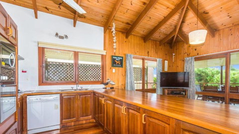 Deck House - Accommodation Resorts 2