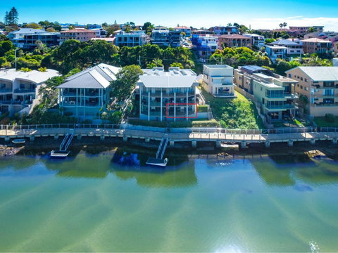 Deja Blue On The Creek - Accommodation Resorts 1