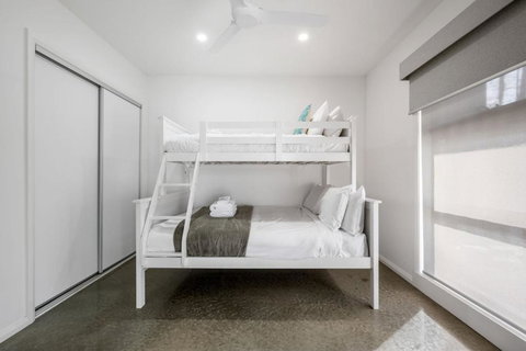 Delany By The Park - Unit - Accommodation Resorts 4