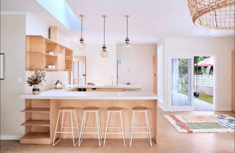 Delphi Pool House - Accommodation Resorts 4