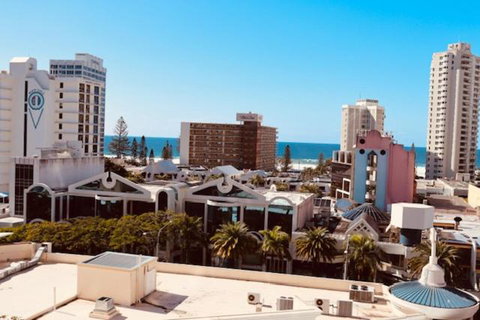 Deluxe Chevron Renaissance - Accommodation Resorts 4