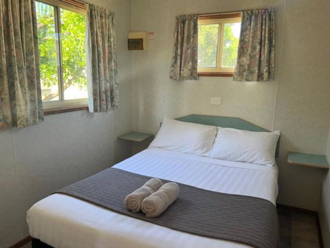 Denman Van Village - Accommodation Resorts 3