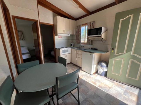 Denman Van Village - Accommodation Resorts 2