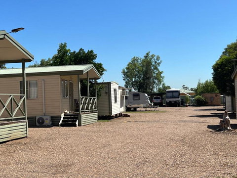 Denman Van Village - Accommodation Resorts 1