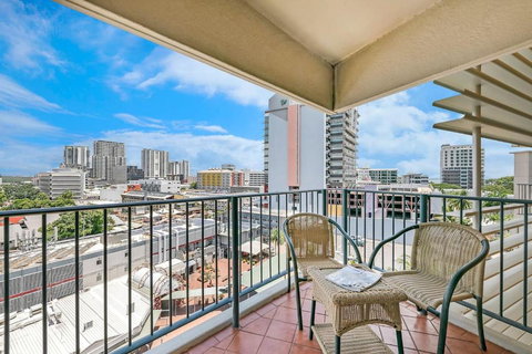 Darwin Harbourside Escape - Two Adjacent King Suites - Accommodation Resorts 0