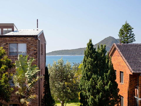 3 'ENDEAVOUR', 13 ONDINE CL - LARGE THREE BEDROOM UNIT WITH FILTERED WATER VIEWS - Accommodation Resorts 0