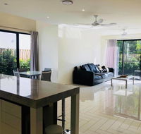 3 Bedroom Executive Luxury Beachside Townhouse - Accommodation Resorts
