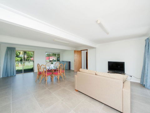 31 Kerrigan St - Large Home With Water Views & Boat Parking - Accommodation Resorts 2