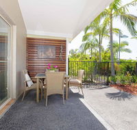 356 ' Oaks Pacific Blue' 265 Sandy Point Rd - Air conditioned direct pool access and suited for disability - Accommodation Resorts