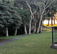 47 'Bay Parklands' 2 Gowrie Avenue - pool tennis court  child friendly