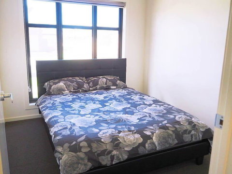 5 Bed 2 Bath Big House - Accommodation Resorts 2