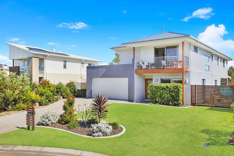 53 Northbeach Place, Mudjimba - Accommodation Resorts 0