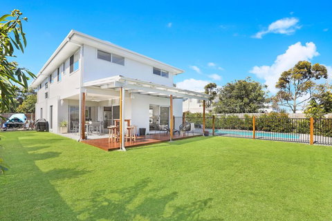 53 Northbeach Place, Mudjimba - Accommodation Resorts 2