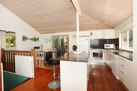 56 Millen Crt, Coolum Beach - Pet Friendly, Linen Included - Accommodation Resorts 2