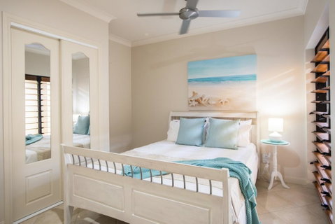 6 Beachside - Accommodation Resorts 2