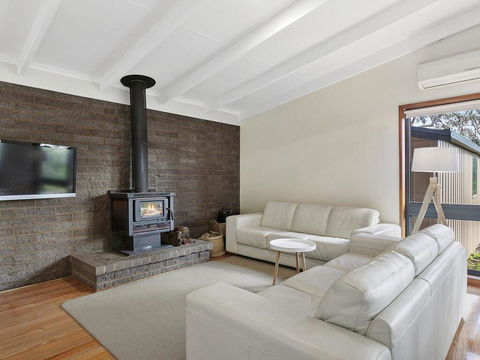 62 BINGLEY PARADE RIVERSEA HOUSE - Accommodation Resorts 2