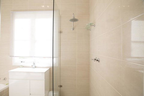 88 Morrisset - Accommodation Resorts 3