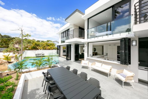 9 Ravenwood - Accommodation Resorts 1