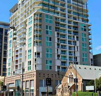 96 North Terrace Stylish Penthouse Apartment