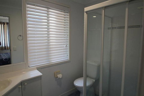 @ WAVERIDER 2 - Accommodation Resorts 1