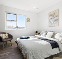 A Bright  Comfy Beach Studio 5min walk to Bondi Beach - Accommodation Resorts
