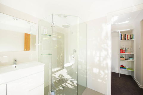 A Suite Spot In The Hills - Accommodation Resorts 2