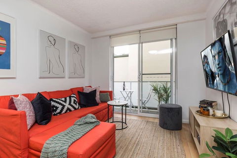 A Walk To Syd Uni & RPA Hospital - Accommodation Resorts 2