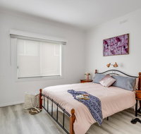 A Wave From It All - Accommodation Resorts